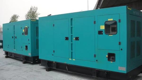 文城镇康明斯400kw大型柴油二手发电机组